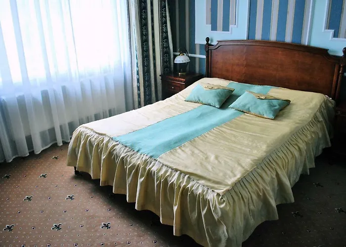 Ksiaze Poniatowski 3* Lesznowola (Masovia)